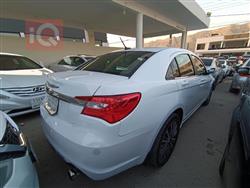 كرايسلر 200